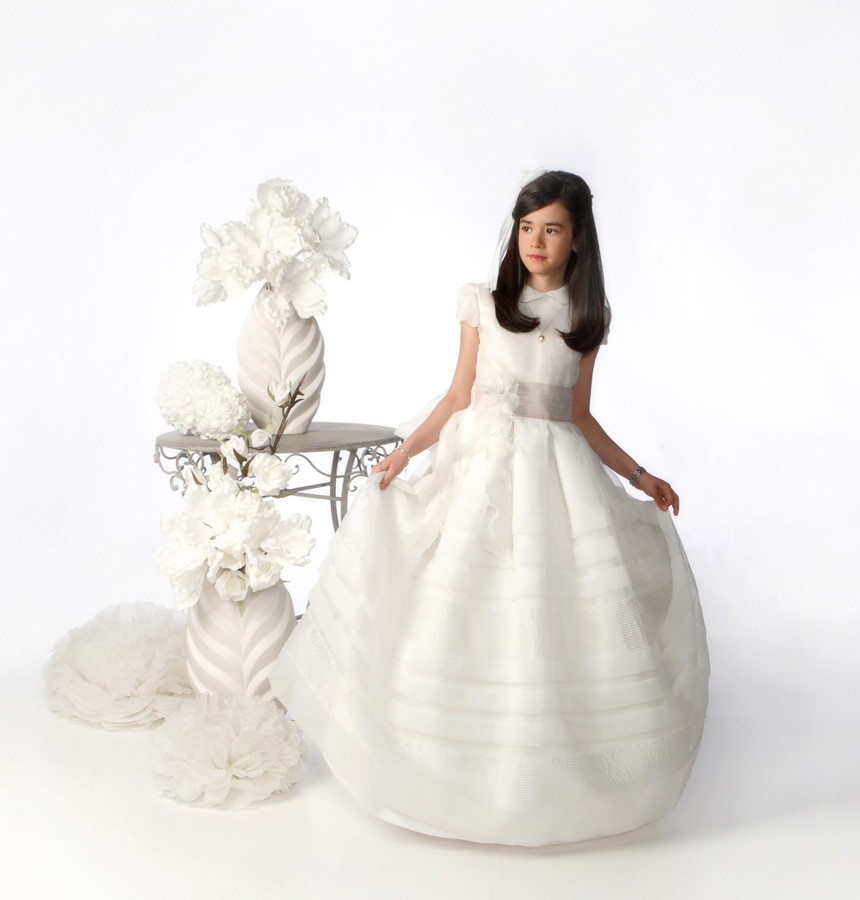 11 00 30 R1 INTERIOR